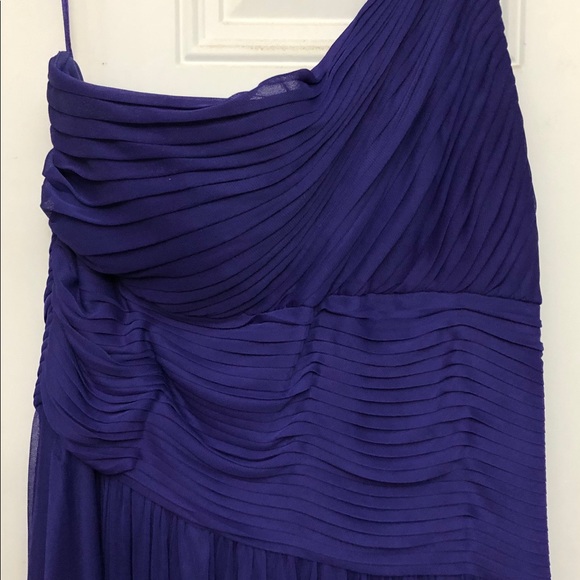 Formal gown - Picture 3 of 4